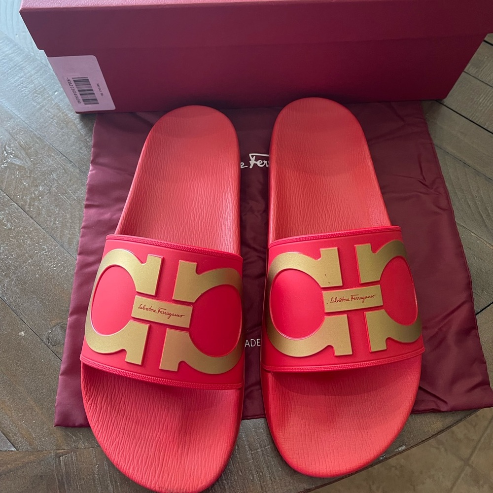 Men’s authentic ferragamo slides
